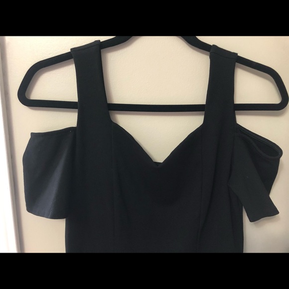 Off the shoulder black dress - Picture 3 of 7